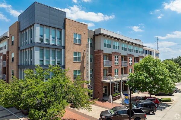 Oaks 5th Street Crossing At City Center apartments in Garland TX