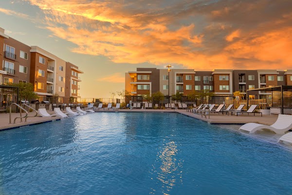 Element 12 at Cadence apartments in Henderson NV