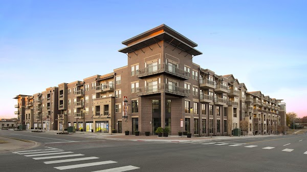 Edge at Midtown apartments in Oklahoma City OK