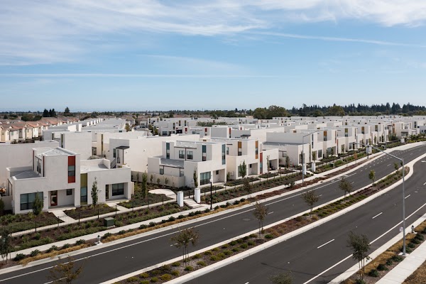 Tanzanite Homes apartments in Sacramento CA