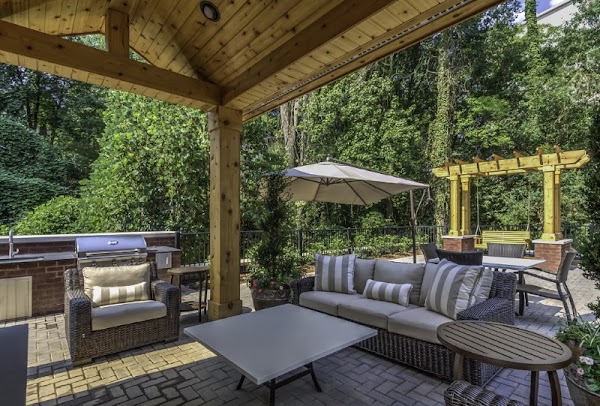 511 Queens apartments in Charlotte NC