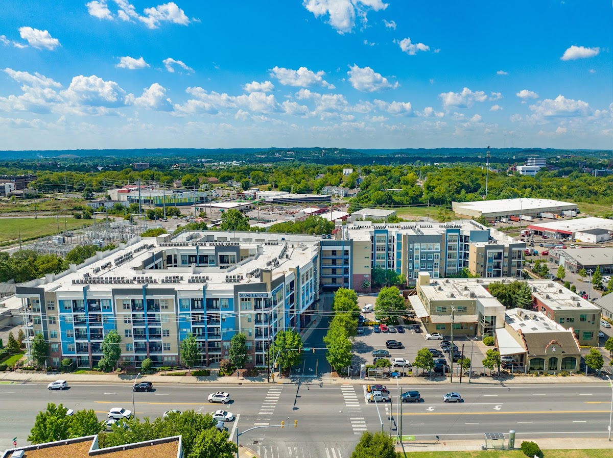 MAA Charlotte Ave apartments in Nashville TN