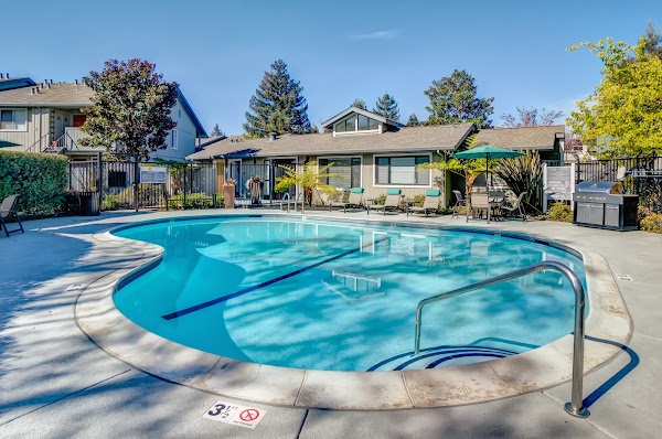 Vue Fremont apartments in Fremont CA