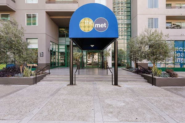 The Met Apartments apartments in Los Angeles CA