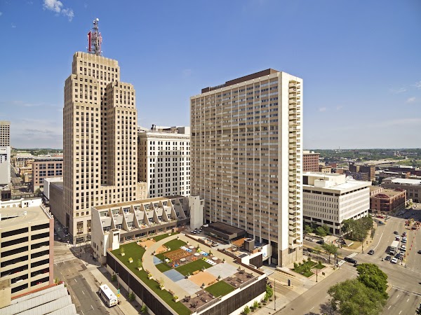 Kellogg Square apartments in ST Paul MN