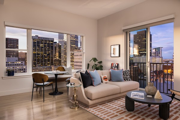 NOVEL Uptown apartments in Denver CO
