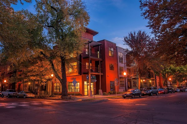 Fremont Mews apartments in Sacramento CA