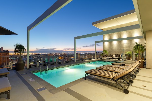 Edison Long Beach apartments in Long Beach CA