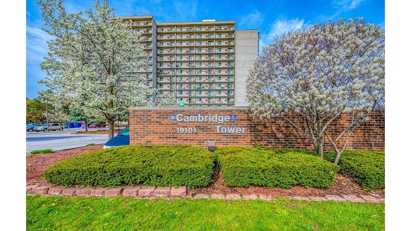 Cambridge Towers apartments in Southfield, MI