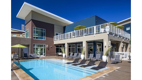 Riverwalk apartments in Eugene, OR