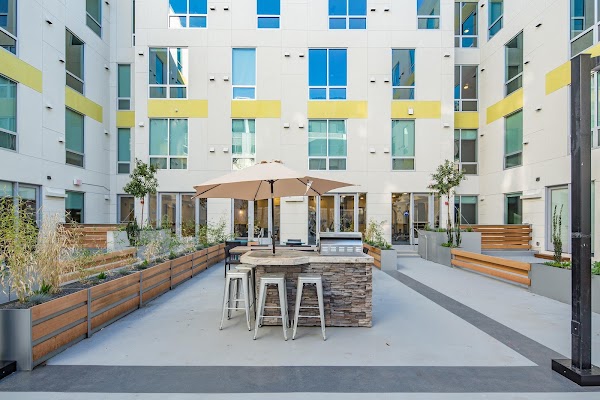 EVIVA Midtown Apartments apartments in Sacramento, CA
