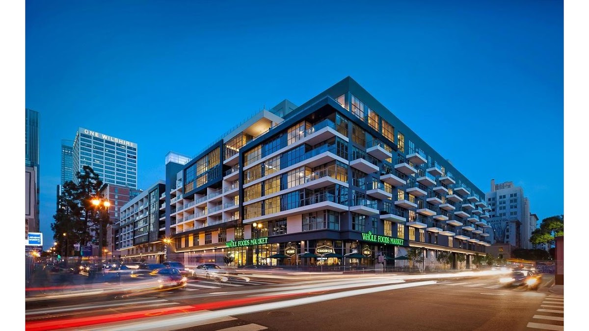 Eighth and Grand Apartments apartments in Los Angeles, CA