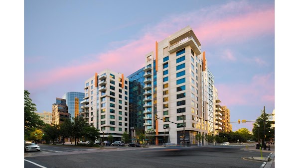 Latitude apartments in Arlington, VA