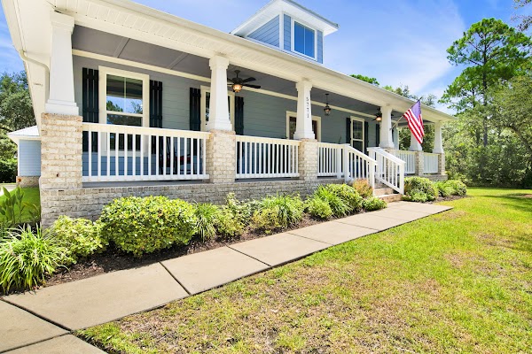 Pensacola Bay Realty apartments in Pensacola, FL