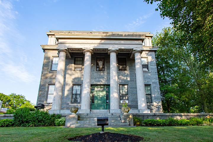 Grinnell Mansion apartments in New Bedford, MA