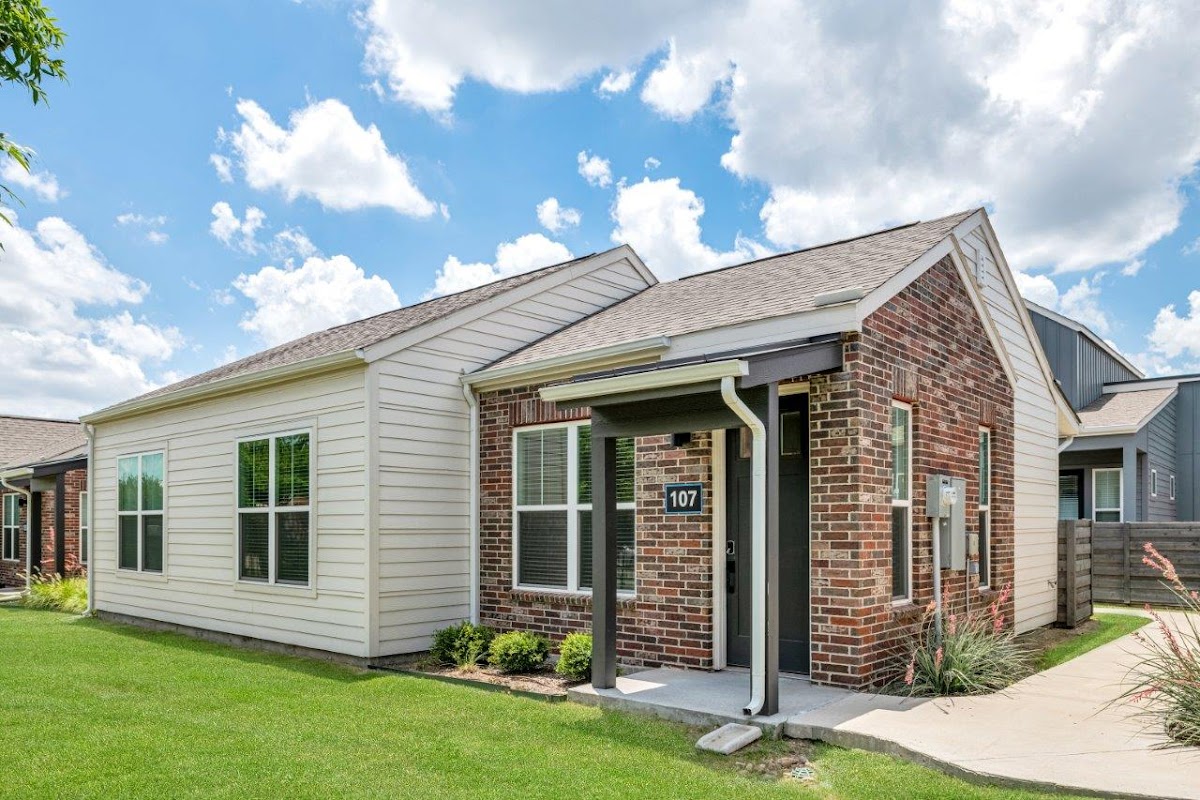 Elevate at Skyline Townhomes apartments in Mckinney, TX