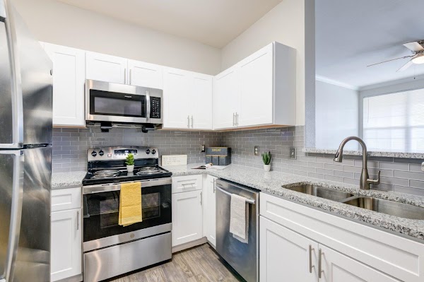 River Walk Apartment Homes apartments in Shreveport, LA