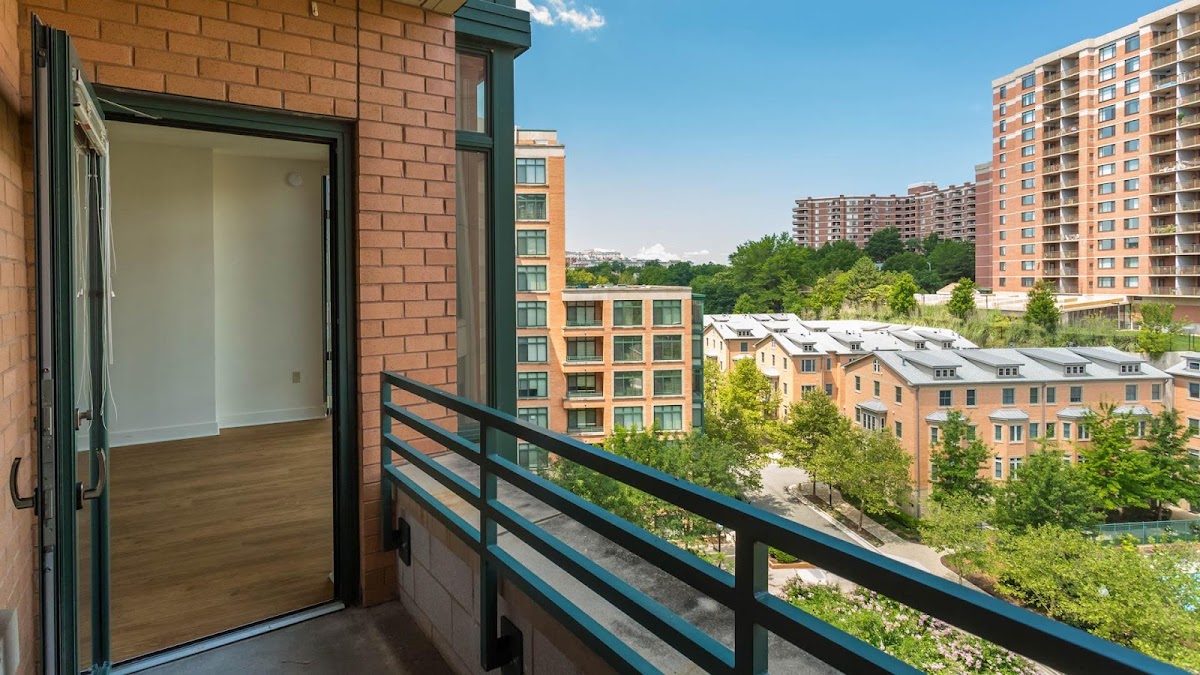 Bell at Courthouse Apartments apartments in Arlington, VA