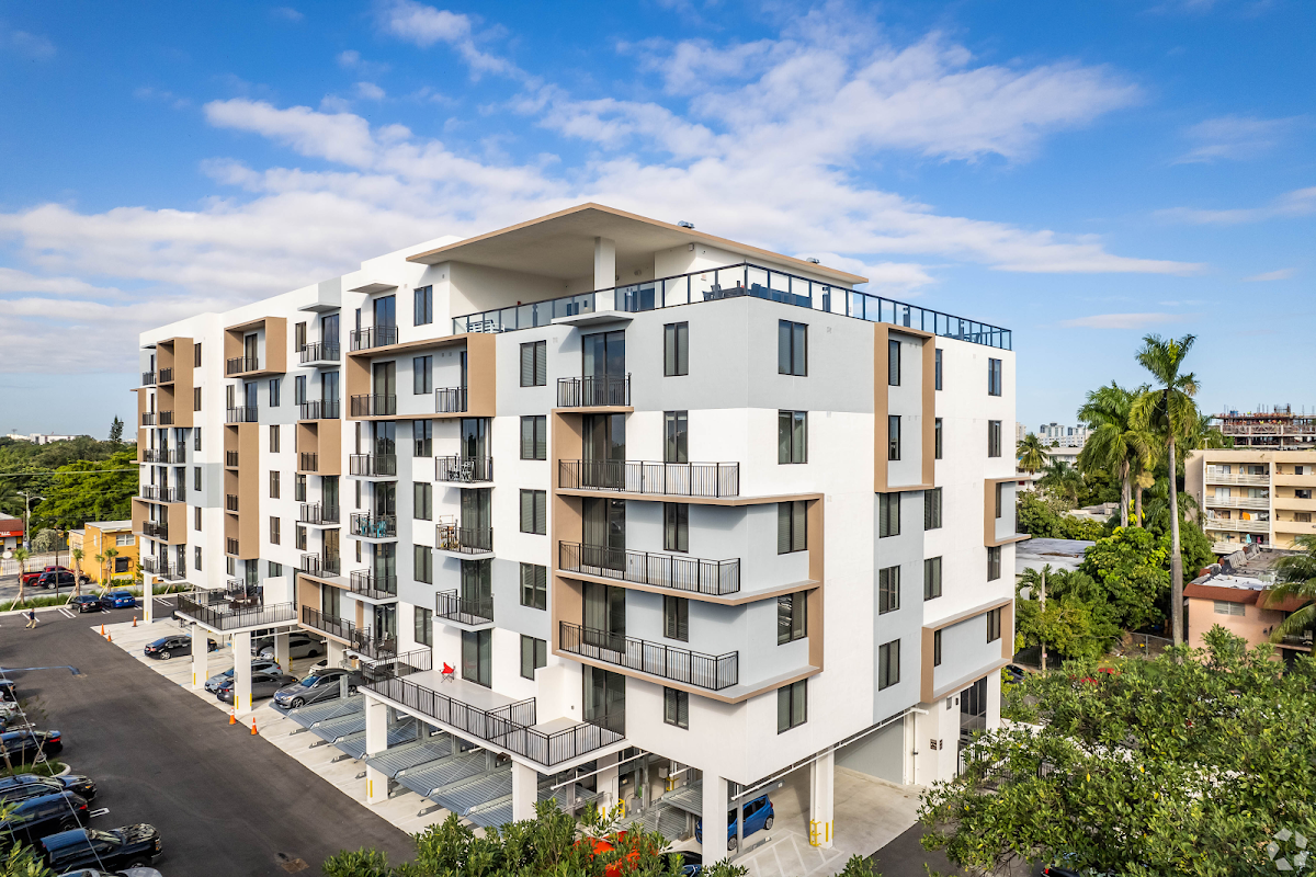 Legacy at 19th apartments in Hialeah, FL