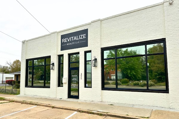 Revitalize Realty, LLC apartments in Mobile, AL