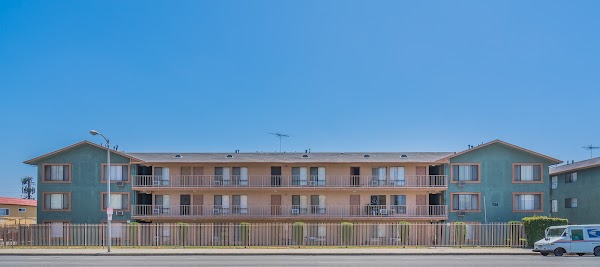 Westland @ El Segundo apartments in Compton, CA