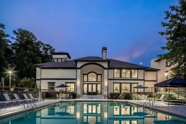 Marq Perimeter apartments in Sandy Springs, GA