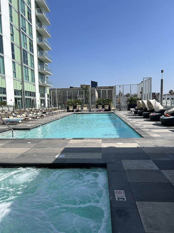 Onni East Village (OEV) apartments in Long Beach, CA