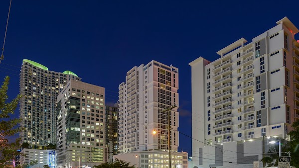 West Brickell View apartments in Miami, FL
