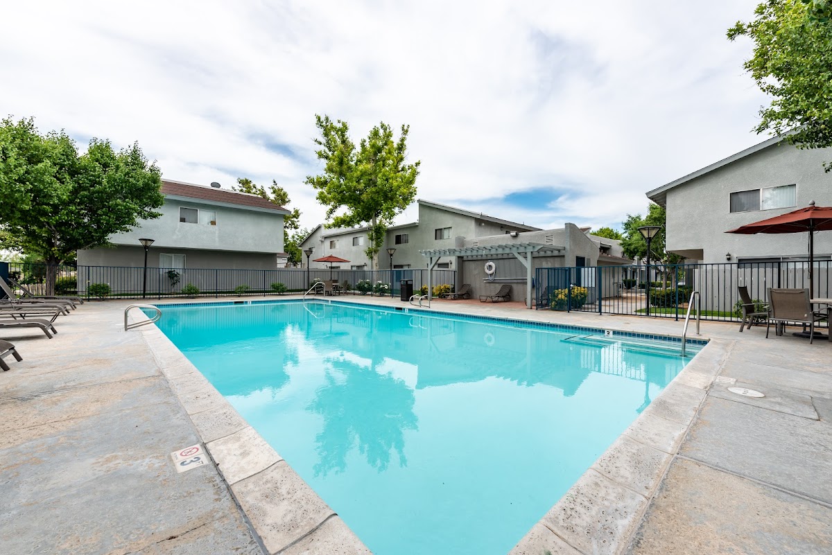 Woodlands West Apartment Homes apartments in Lancaster, CA