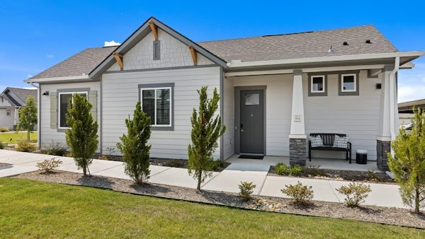Avilla Traditions apartments in Grand Prairie, TX