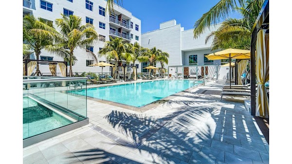 Oversea at Flagler Banyan Square apartments in West Palm Beach, FL