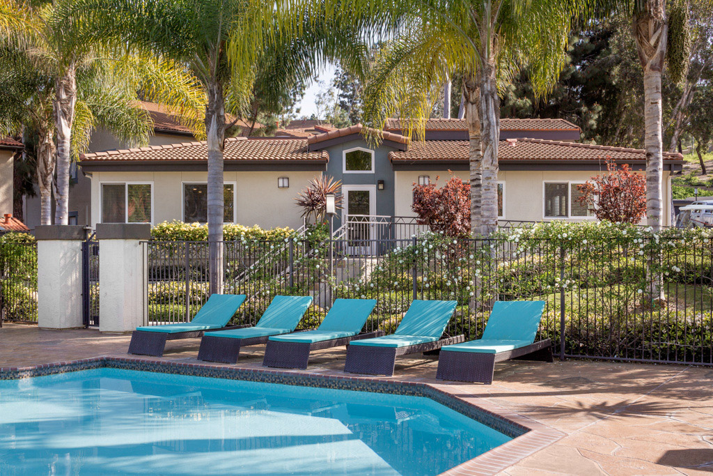 Mission Hills Apartments apartments in Oceanside, CA