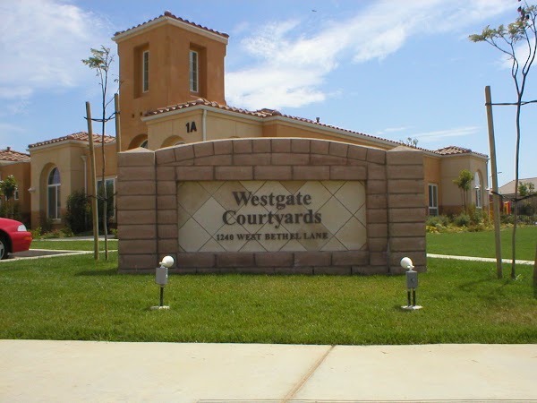 Westgate Courtyards apartments in Santa Maria, CA