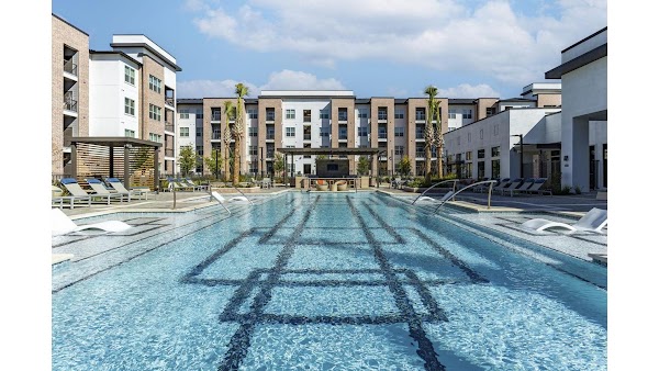 Bellrock La Frontera apartments in Round Rock, TX