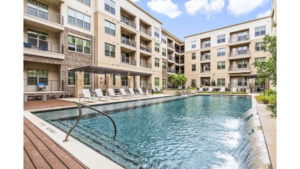 Addison Grove apartments in Carrollton, TX