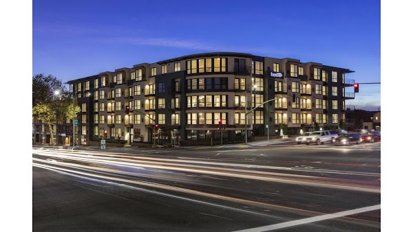 Baxter on Broadway apartments in Berkeley, CA