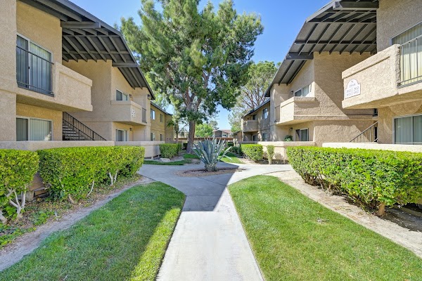 West Park Villas apartments in Lancaster, CA