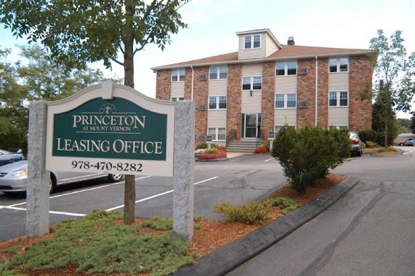 Princeton at Mount Vernon apartments in Lawrence, MA