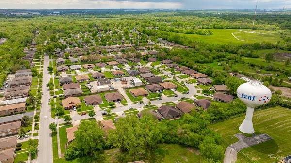 Parkview Estates apartments in Joliet, IL