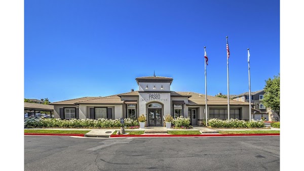 The Paseo at Town Center apartments in Santa Clarita, CA