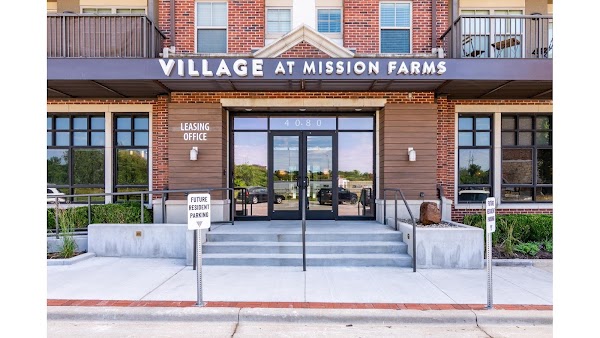 Village at Mission Farms apartments in Overland Park, KS
