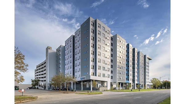 SkyVue apartments in Lansing, MI