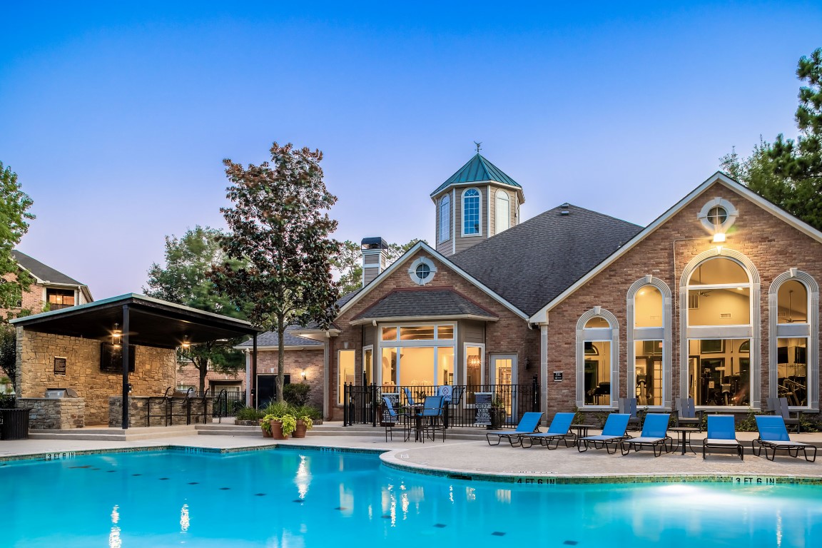 Marquis at Kingwood apartments in Kingwood, TX
