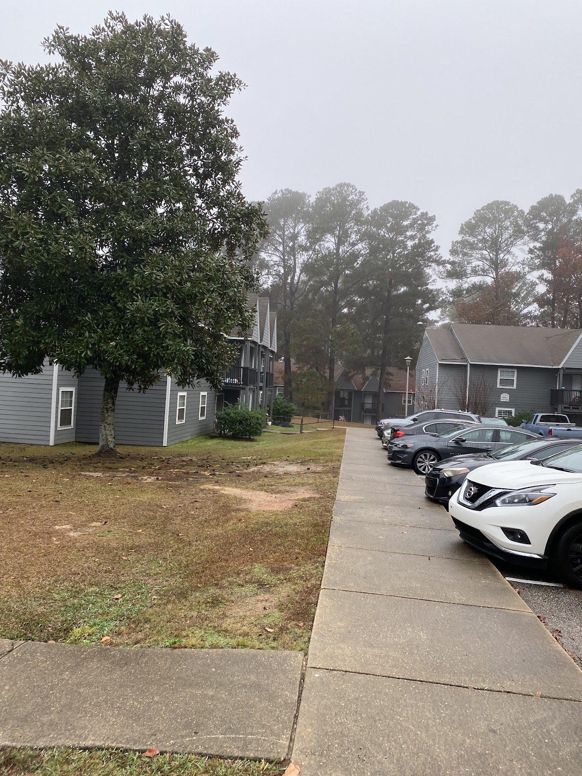 Fieldcrest apartments in Dothan, AL