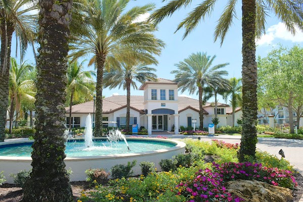 Savona Grand Apartments apartments in Boynton Beach, FL