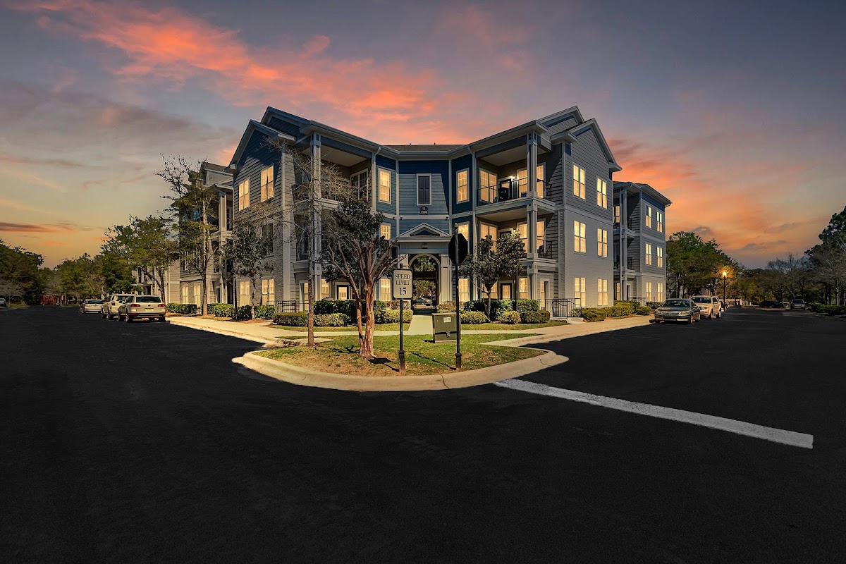 The Savoy at Southwood apartments in Tallahassee, FL
