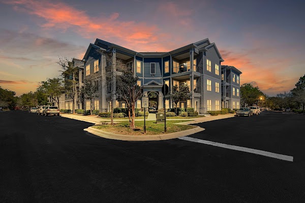 The Savoy at Southwood apartments in Tallahassee, FL
