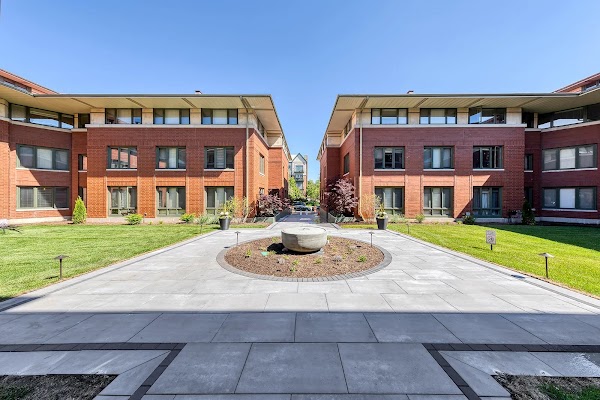 Oak Park City apartments in Cicero, IL