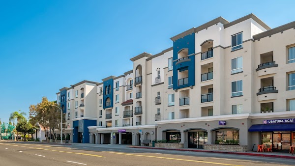 City Pointe Apartments apartments in Fullerton, CA