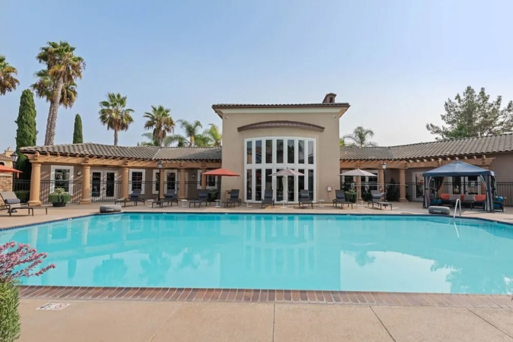 Sofi Shadowridge apartments in Vista, CA